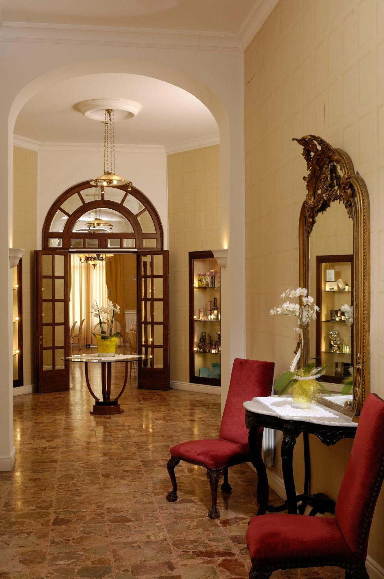 Grand Hotel Royal Viareggio Interno foto